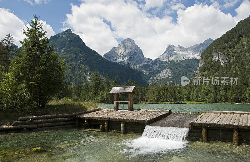 著名的湖叫“Schiederweiher”，Hinterstoder, Totes Gebirge;上奥地利州